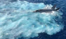 爆料美国坠机视频大全,惊心动魄！美国坠机视频大全揭秘飞行事故瞬间